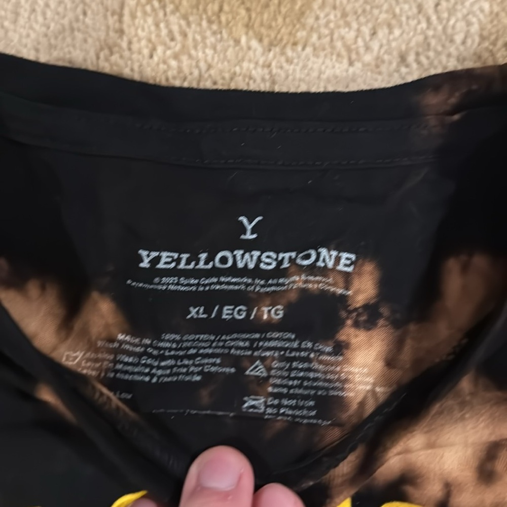 Yellowstone tee - Picture 2 of 2